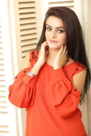 Chennai Escorts Roshni